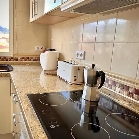 2 Bedrooms And 2 Bathrooms With Sea View At Piscis Arroyo Benalmádena
